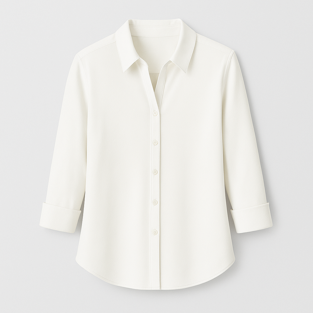 Button-up blouse with collar and 3/4 sleeves.